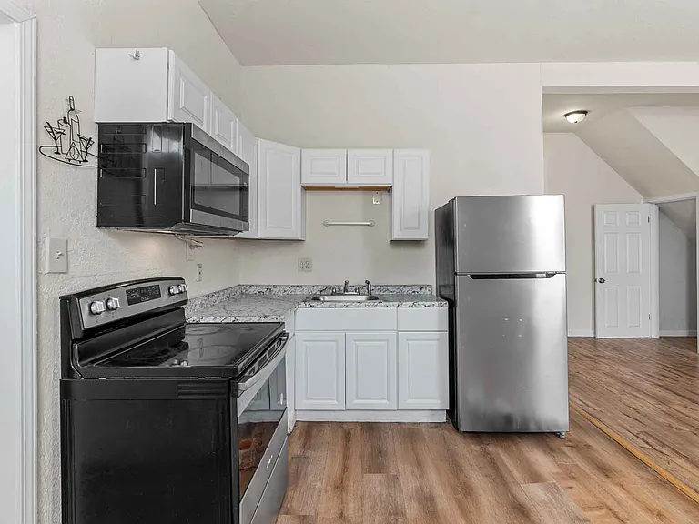 3747 Oregon Ave #1 — Photo 10