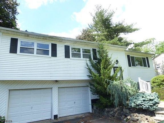 2nd image of 54 Foxwood Dr