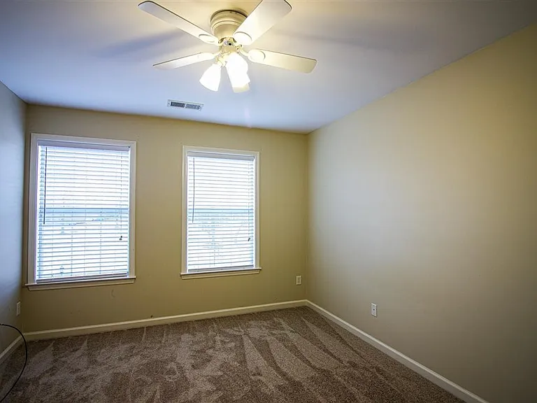 10521 Ashglen Cir S — Photo 20