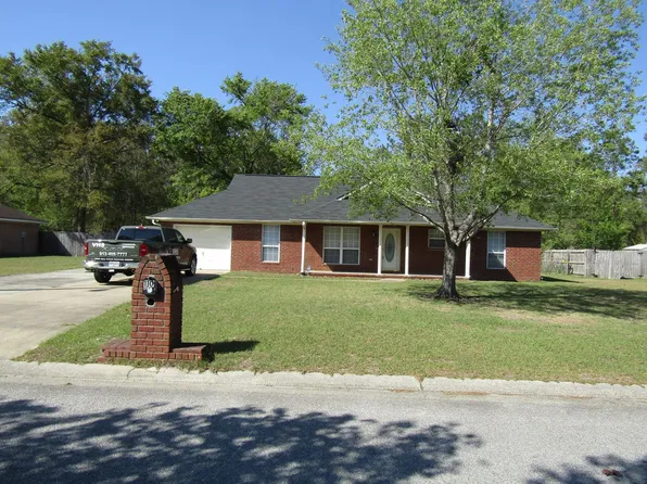 110 Tempest Ln, Allenhurst, GA 31301