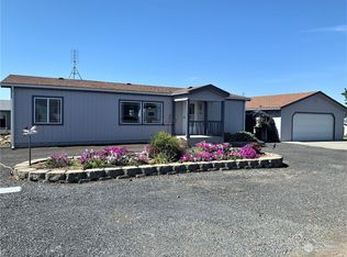 16735 Out Of Bounds Ln SE, Warden, WA 98857