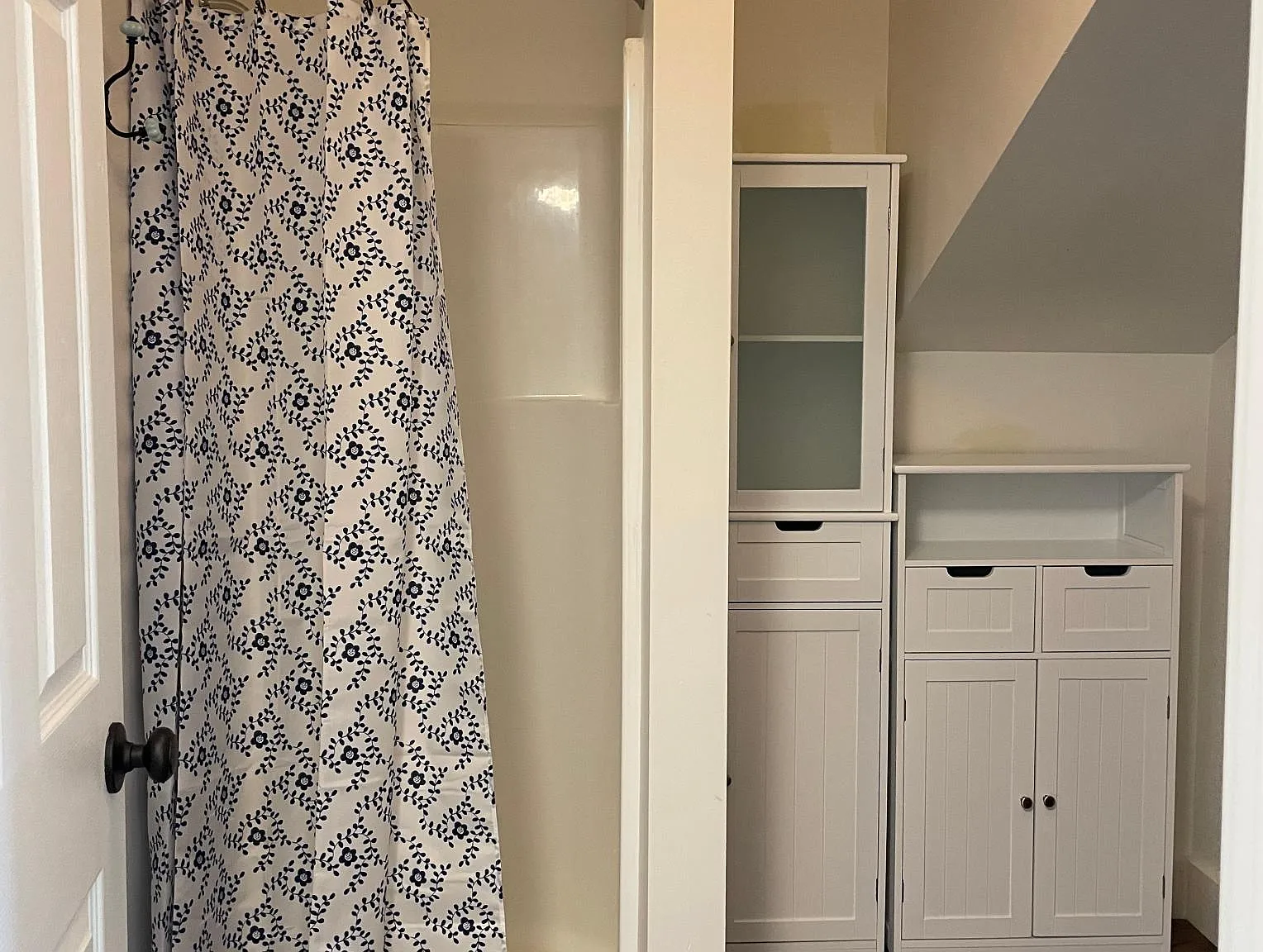 Studio, 450 sqft, $1,900 — Photo 3