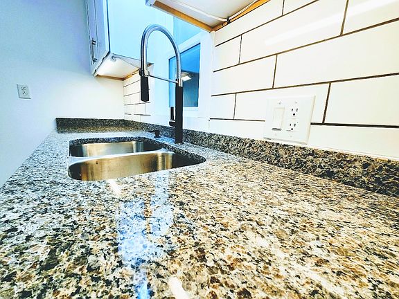 2nd image of 754 Chenango St #3