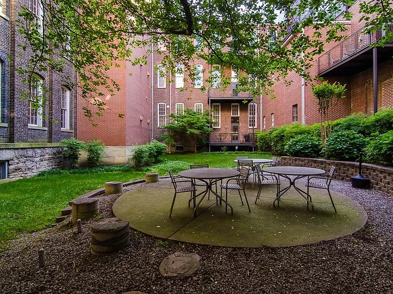 1400 Rosa L Parks Blvd #105 — Photo 35