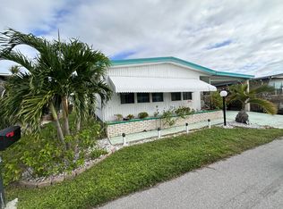 540 Wayfarers Way, North Fort Myers, FL 33917