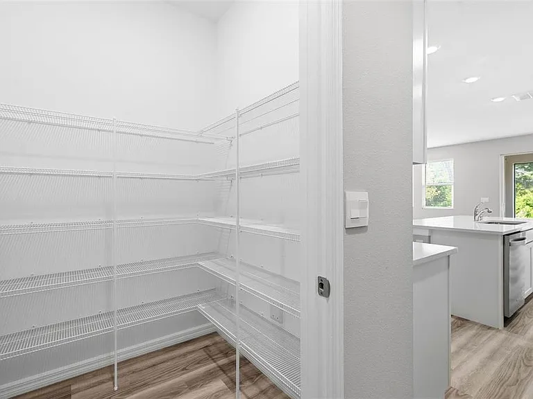 10497 Farm Hill Ave — Photo 28