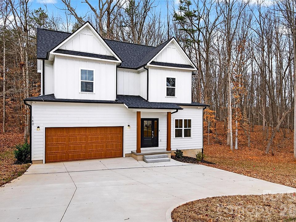 1st image of 140 Meadowfall Ln