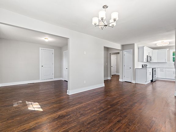 3rd image of 553A Westboro Dr