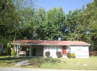363 N B St, Centerton, AR 72719