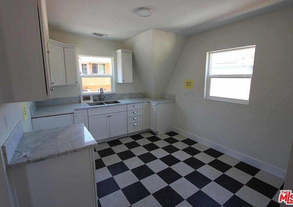 1st image of 1661 1/2 Echo Park Ave