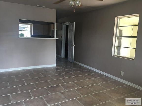 2nd image of 3153 Alameda Dr