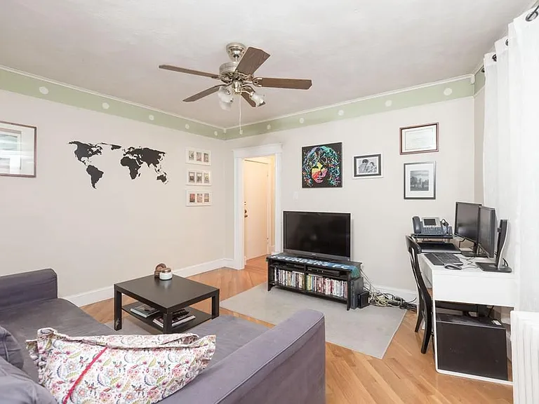 64 Queensberry St #111 — Photo 3