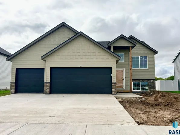 901 Estate St, Harrisburg, SD 57032