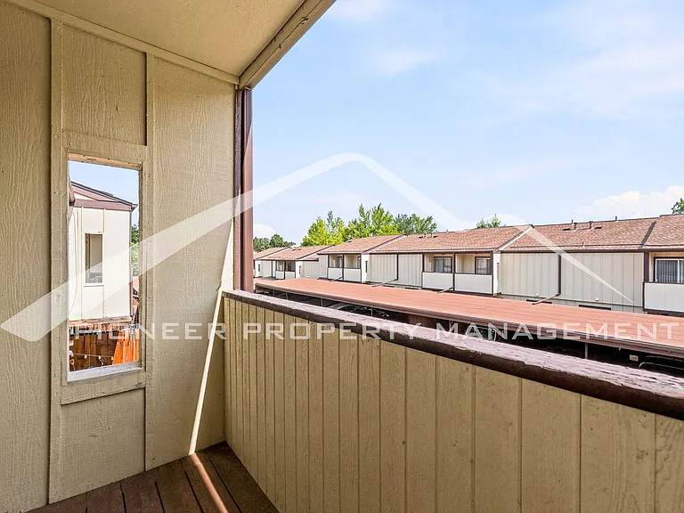 1827 Quail St #10 — Photo 20