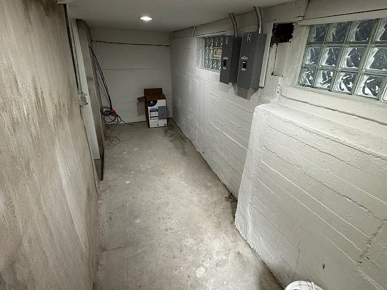 1427 N Lawndale Ave #BASEMENT — Photo 9