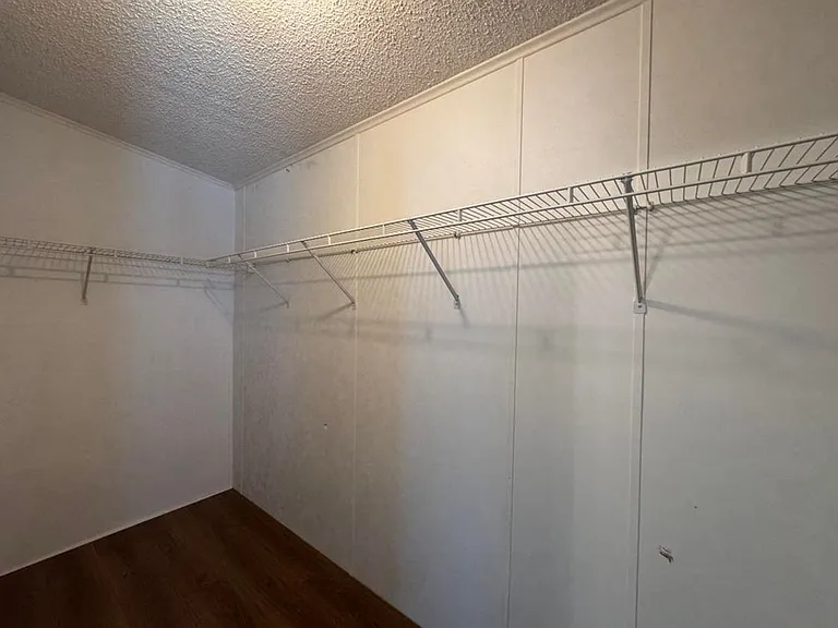 25 Winthrop Ln — Photo 13