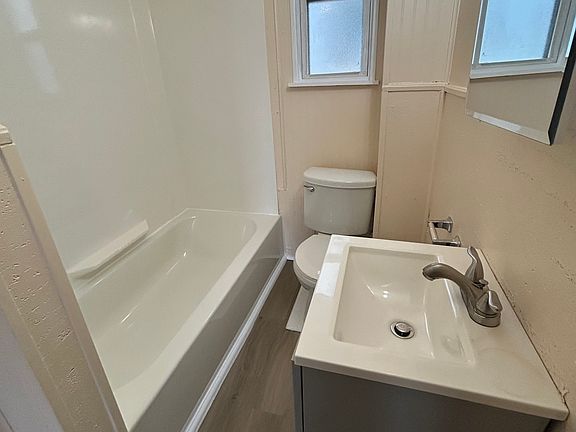 4th image of 14 McElwain Ave #2F