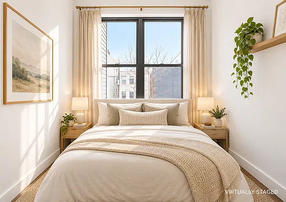 Bedroom, photo 2