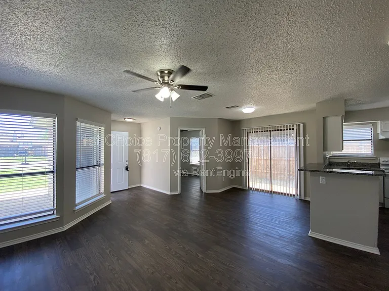 6706 Crestmont Ct — Photo 9