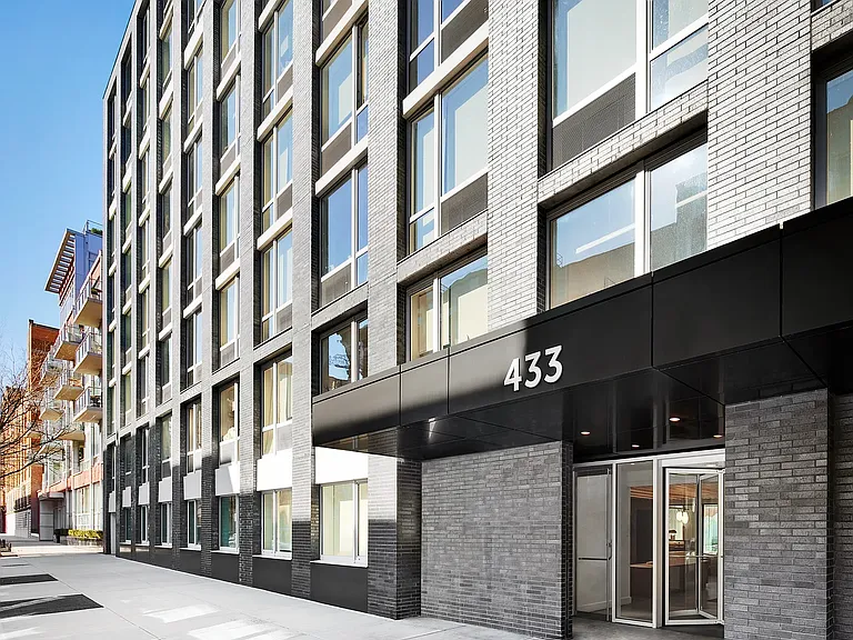 433 E 13th St #6BN — Photo 14