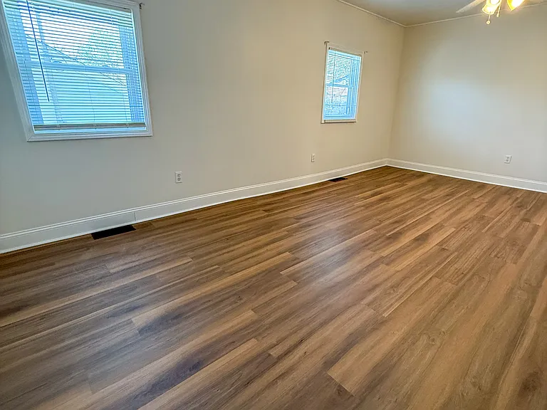 621 Hamilton St — Photo 12