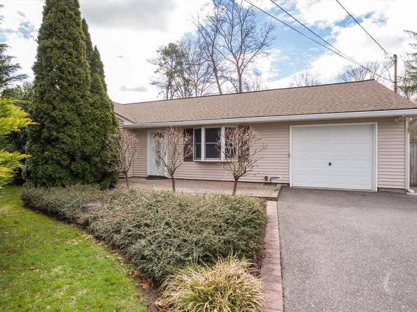 644 Townline Road, Hauppauge, NY 11788