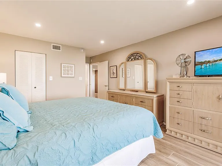 1200 E Peppertree Ln #602 — Photo 20