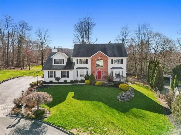 108 Filomina Drive, Cornwall, NY 12518