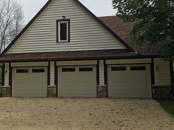 3.5 car garage