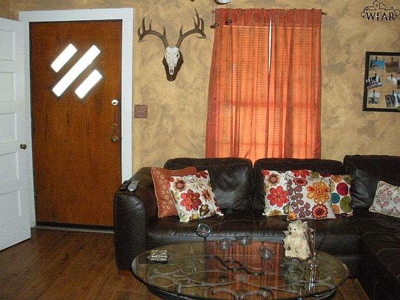 3rd image of 1009 Wellington Ln