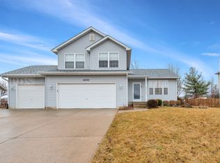 25301 W Brookfield Ln, Channahon, IL 60410