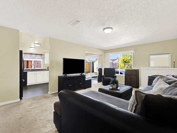 5th image of 2384 Coronado Court