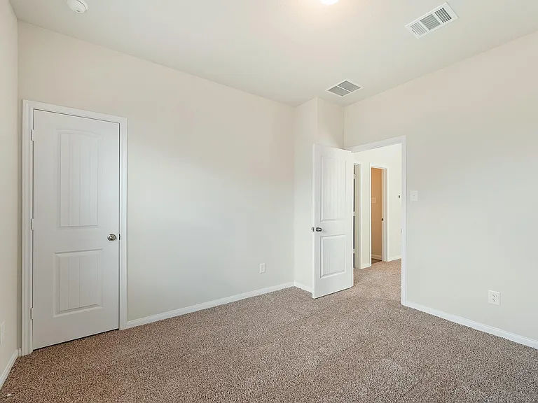 3915 Deledda Dr — Photo 15