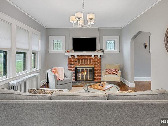 5th image of 52 Morningside Rd