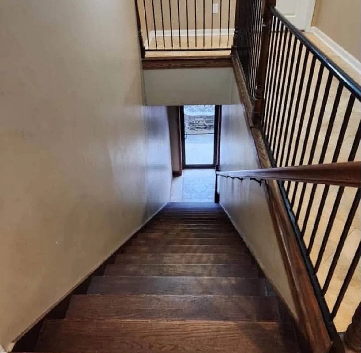 2 bed, 1100 sqft, $1,000 — Photo 2