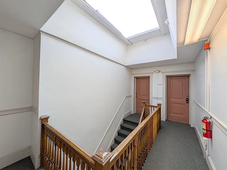 10 Craigie Cir — Photo 17