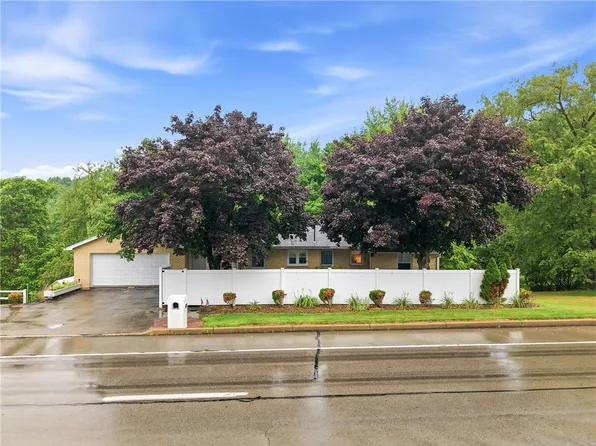 2552 S Hermitage Rd, Hermitage, PA 16148