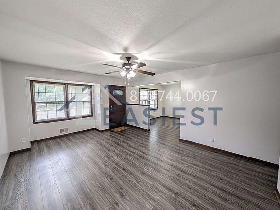 3rd image of 808 NW 15th St