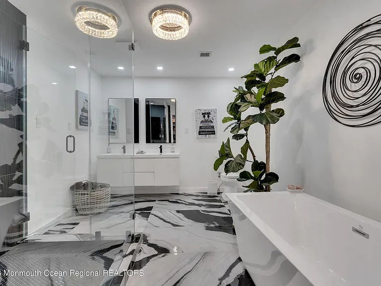 13 Valley Forge Rd — Photo 39