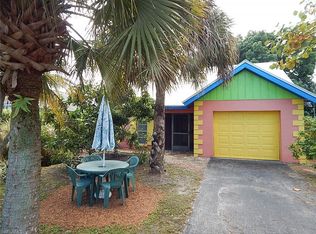 646 97th Ave N, Naples, FL 34108