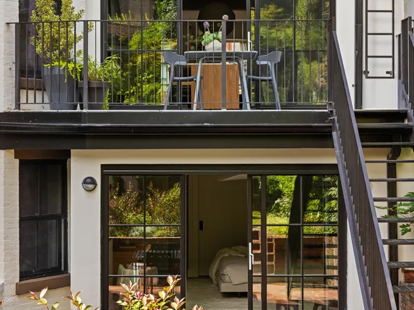 323 Clinton Street image 28 of 30