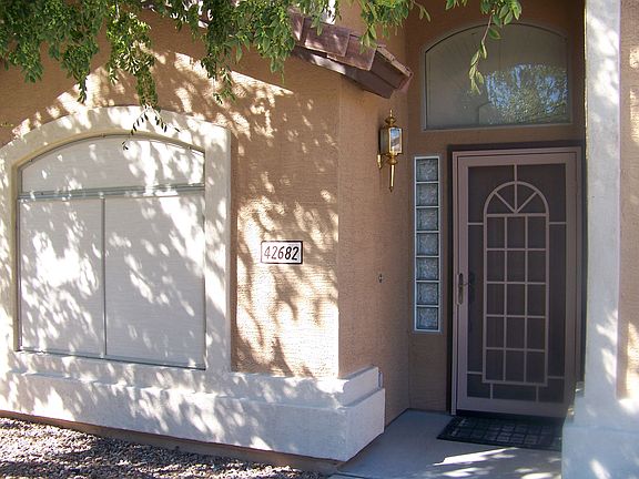 3rd image of 42682 W Michaels Dr