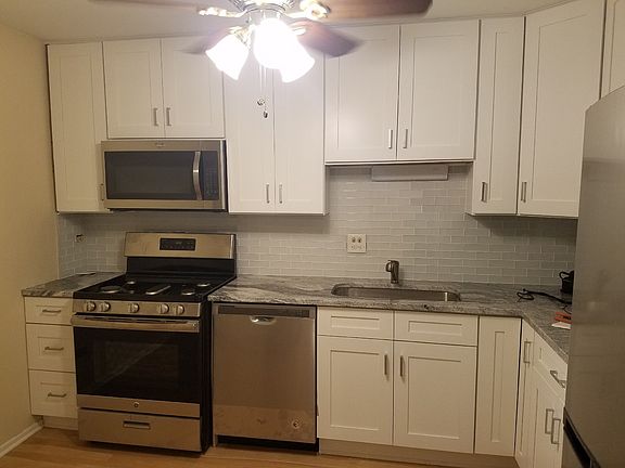 3rd image of 535 S Cleveland Ave APT 208