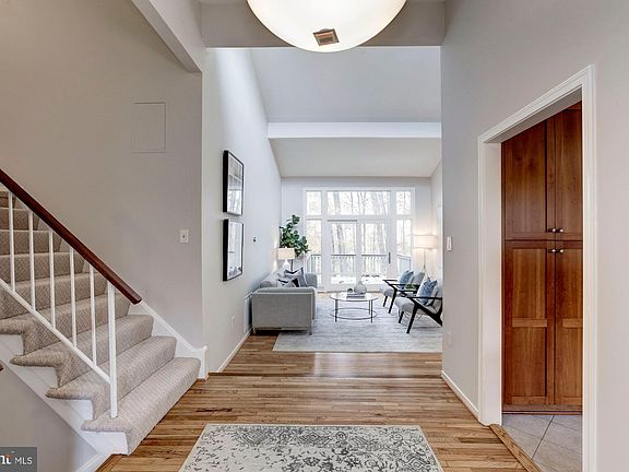 3rd image of 8613 Carlynn Dr