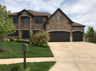 1N401 Chapel Hill Ct, Carol Stream, IL 60188