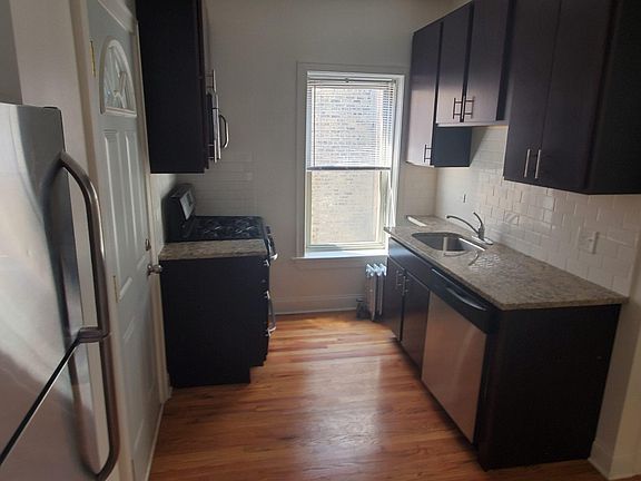 2nd image of 2953 W Fullerton Ave APT 2S