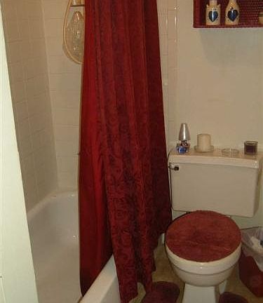 3rd image of 8356 Anthony Wayne Ave APT 10