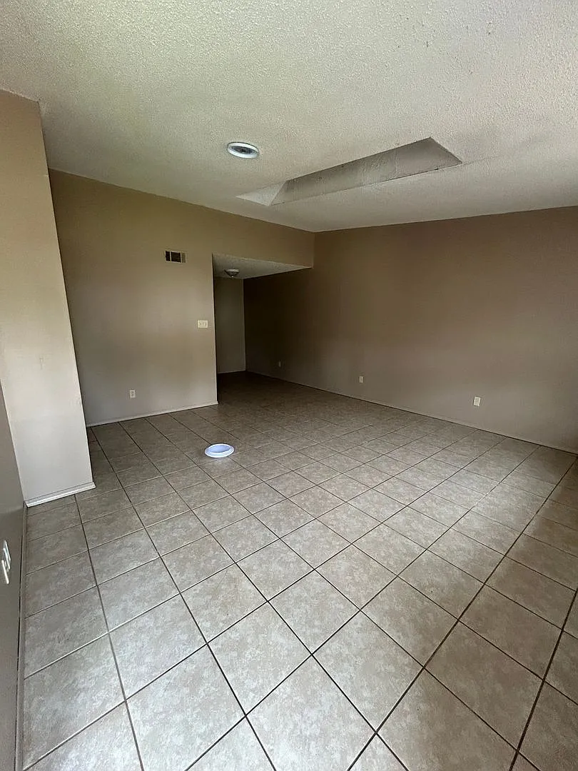72-112 Sequoya Dr. — Photo 3
