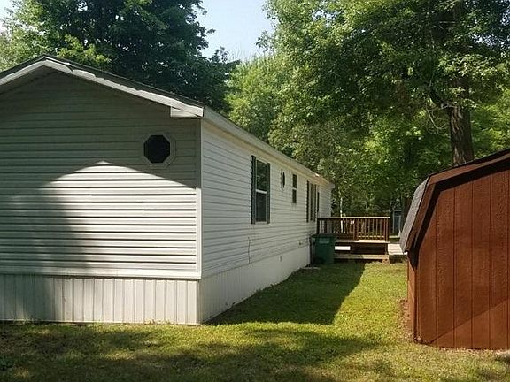 3rd image of 144 Oak Brook Ct #144