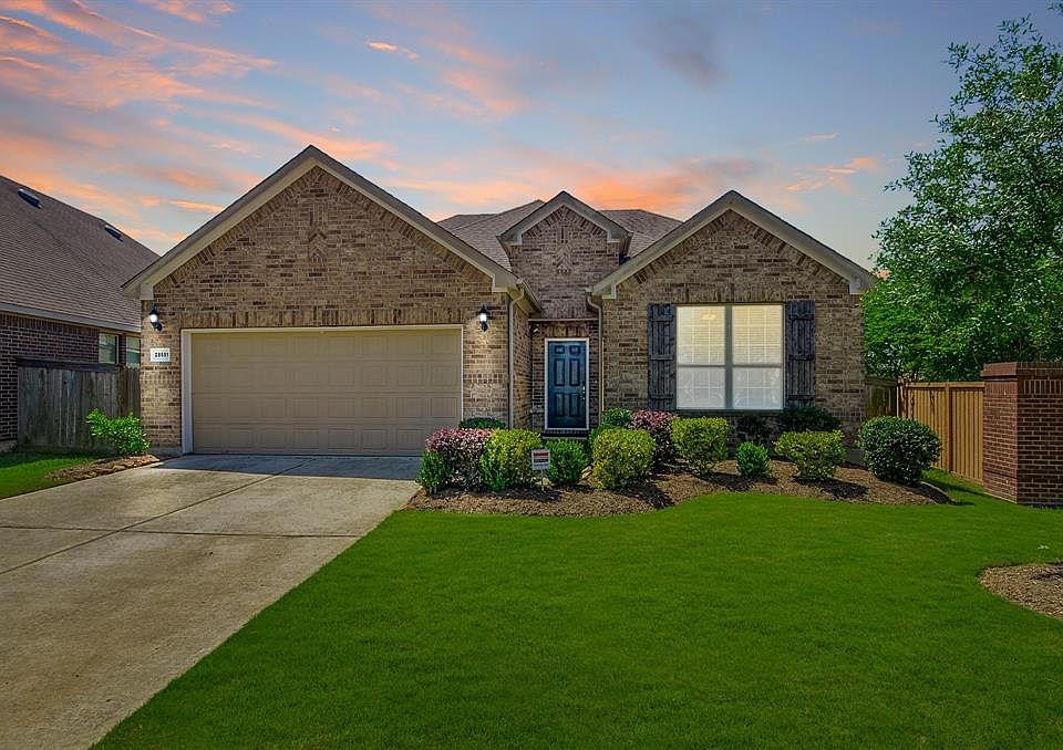 Welcome Home to your new home at 28551 Pleasant Forest Dr.
